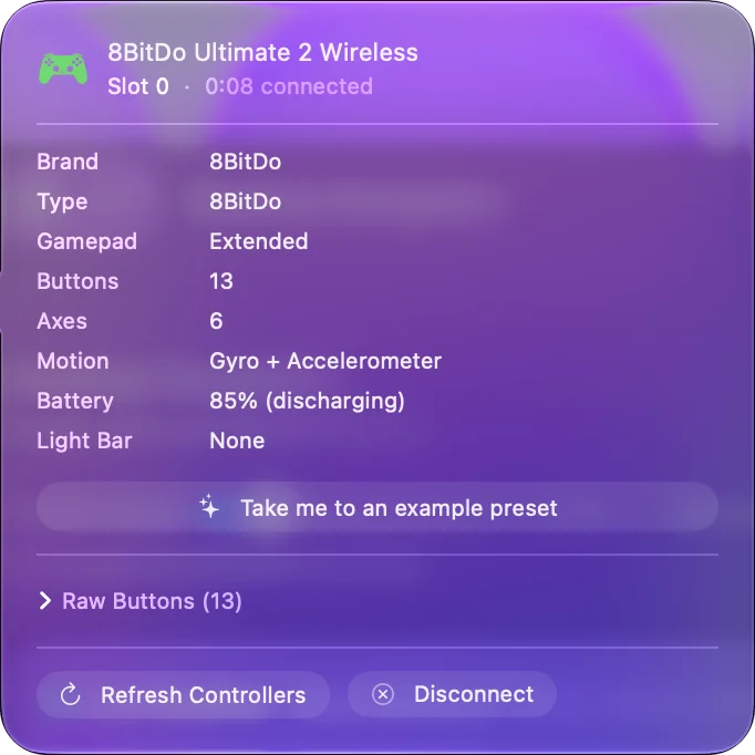 Vyskakovací okno pro 8BitDo Ultimate 2 Wireless nahoře v postranním panelu InputConfig, které ukazuje značku, typ, tlačítka, osy a baterii, s tlačítky Refresh Controllers a Disconnect.