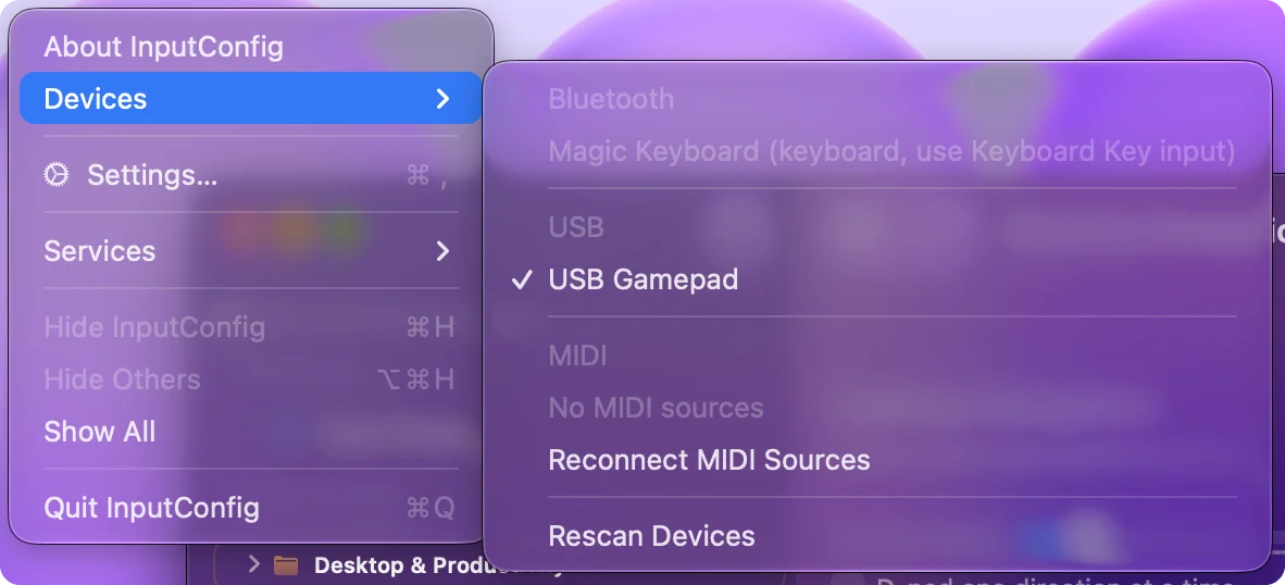 Menú Devices de InputConfig con los encabezados Bluetooth, USB y MIDI, un mando USB con una marca, y un teclado listado en gris junto a su tipo.