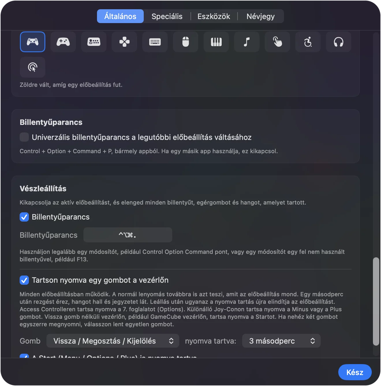 A vészleállítás beállításai a billentyűparancsal, a kontrollergombbal, az LT / L2-re állítva, és a tartási idővel.