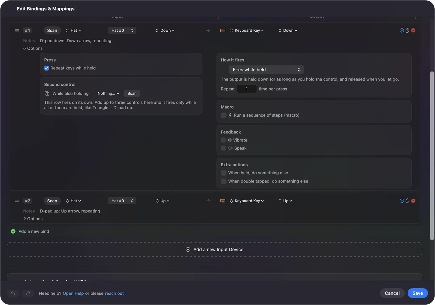 Řádek v editoru InputConfig s otevřenými Možnostmi: řádek D-padu posílající šipku dolů se zaškrtnutým Repeat keys while held.