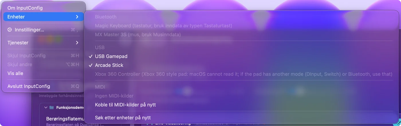Menyen Devices i InputConfig, med Bluetooth- og USB-enheter listet, haker på dem InputConfig leser og én gråtonet oppføring.