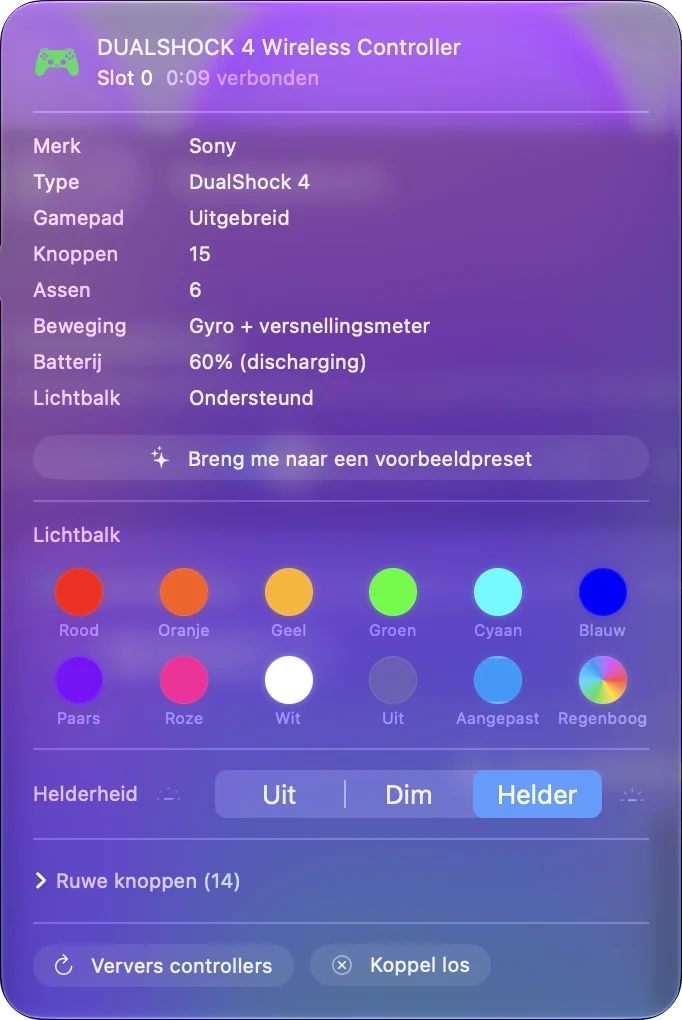 De controllerpopover van InputConfig voor een DualShock 4 met het batterijniveau en de kleur van de lichtbalk.