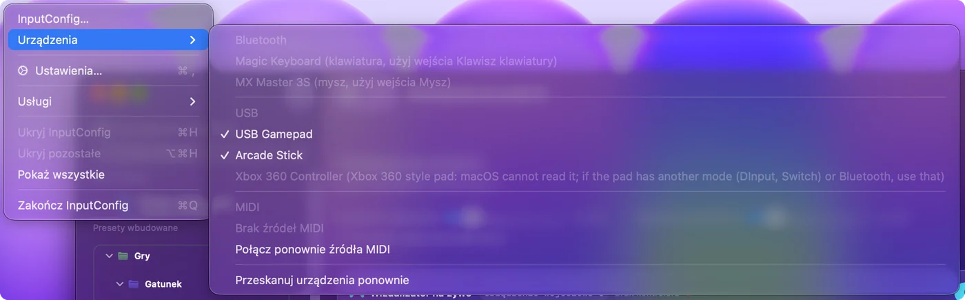 Menu Devices w InputConfig z urządzeniami Bluetooth i USB, z ptaszkami przy tych, które InputConfig czyta, i jedną wyszarzoną pozycją.