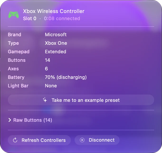 Cửa sổ bật lên của tay cầm Xbox Wireless ở đầu thanh bên của InputConfig, liệt kê thương hiệu, loại, số nút, trục và pin, với các nút làm mới và ngắt kết nối.